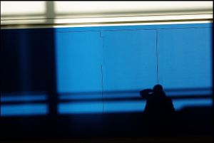 J'appelle l'inconscient la nuit, et que la nuit vient, et que la nuit tombe