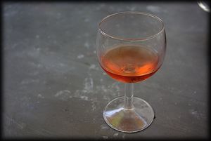 Aura du matin, le vin et la fatigue te rendant d'un seul coup maître de tes muscles