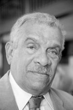 Derek Walcott. NB