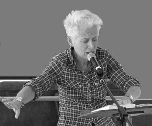 Hélène Sanguinetti-Photo D. Warzy-Sans le fond !