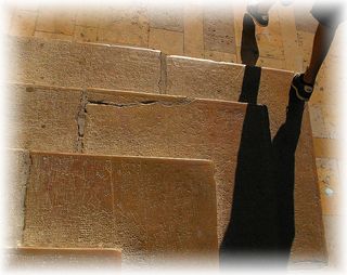 À nous, elle nous semble de lumière À nous, elle nous semble de lumière