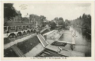 Il existerait, un peu plus à l’est, du côté de La Varenne, une île-d’Amour, lieu d’une ancienne guinguette où l’on dansait. La Varenne - Baignade03