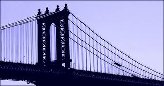 Le pont de Brooklyn Enjambe le matin calme