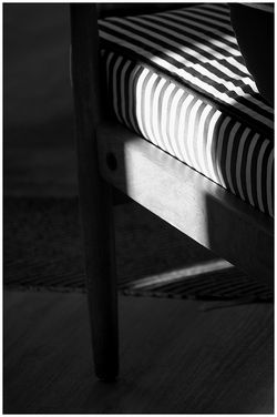 En finir avec le | démourant ordinaire et le noir absolu | du sans réponse
