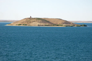 Le lac el-Assad  né de la construction du barrage de Tabqa  en 1973