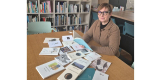 Estelle-fenzy-a-publie-une-vingtaine-d-ouvrages-sur-une-douzaine-d-annees-photo-chantal-thallinger-1741977166