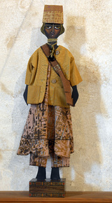 Figurine de bois de Martine Cieutat Poupe_de_bois_de_martine_cieutat_2