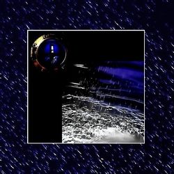 Cette_nuit_solitaire_tandis_que_la_pluie