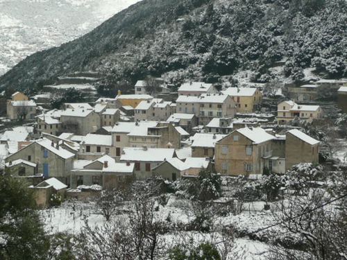 Vignale sous la neige