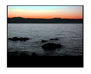 Il crut au sommeil, au jour sans contour, à d'autres choses sans nom. JOUR SANS CONTOUR