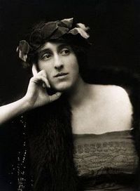 Vita_sackville-west (1)