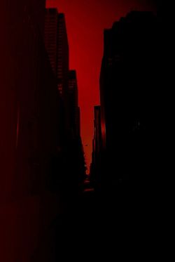Présence d'une lumière orangée Une lumière orangée