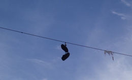 car après tout, personne n'a honte de respirer ou de mettre des chaussures Chaussures_cortazar